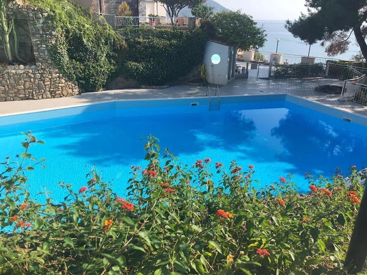 Casa Sul Mare Per 5 Persone, Spiaggia Privata, Piscine E Campo Da Tennis Andora Italy